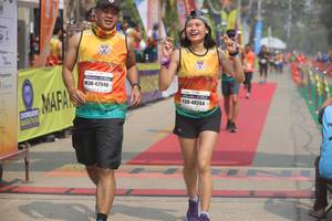 BIB: 42940, 40264
                            <button type="button" onclick="openModal(8242364)" class="btn btn-primary btn-sm float-right btn-popup" data-toggle="modal" data-target=".modal-high-quality">
                        <i class="fas fa-shopping-cart"></i> Add to Cart
                    </button>
                                            <button type="button" onclick="isThisMe(8242364, true)" class="btn btn-success btn-sm float-right btn-popup btn-isme hidden" data-toggle="tooltip" data-placement="bottom" title="นี่คือรูปของคุณใช่ไหม คลิกที่นี่เพื่อเอาเข้าอัลบั้ม">
                        <i class="fas fa-plus"></i> Add to album
                    </button>
                    <button type="button" onclick="isThisMe(8242364, false)" class="btn btn-warning btn-sm float-right btn-popup btn-isnotme hidden">
                        <i class="fas fa-ban"></i> Remove from album
                    </button>